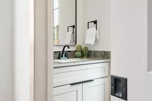 1736 Bunche Rd, Austin, TX 78721 - Photo 31