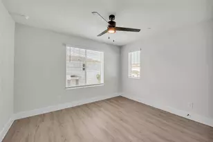 9317 Curious Squirrel St, Austin, TX 78744 - Photo 19