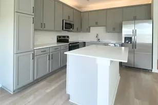 700 Horseshoe Dr, Leander, TX 78641 - Photo 3