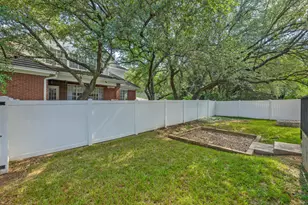 4010 Long Champ Dr, Austin, TX 78746 - Photo 31