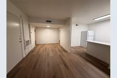 3304 Red River Street #208, Austin, TX 78705 - Photo 5