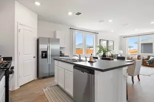 300 Puerto Plata Ave, Bastrop, TX 78602 - Photo 5