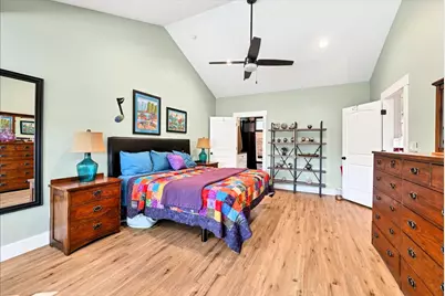 10502 W Lakeview Drive, Jonestown, TX 78645 - Photo 23