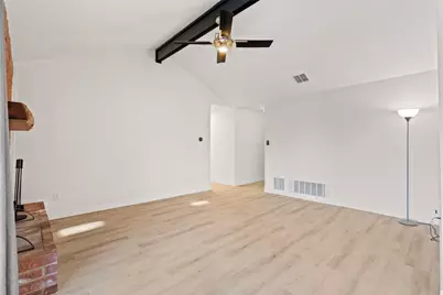 7016 Crosswood Drive, Austin, TX 78745 - Photo 9