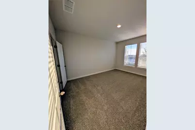 140 Hartson Drive W, Taylor, TX 76574 - Photo 19