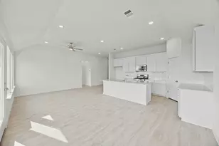 108 Divisadero Dr, Hutto, TX 78634 - Photo 7