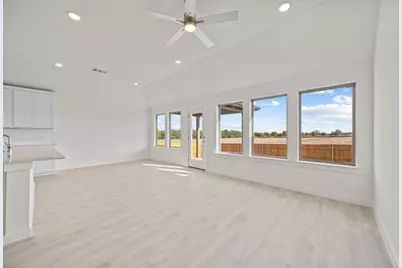 108 Divisadero Drive, Hutto, TX 78634 - Photo 5