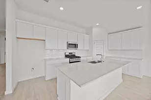 108 Divisadero Dr, Hutto, TX 78634 - Photo 9