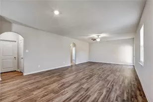 121 Declaration Ln, Liberty Hill, TX 78642 - Photo 7