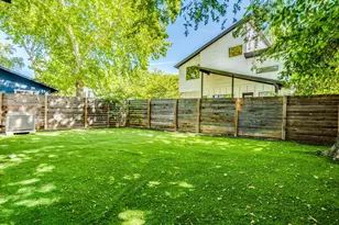 302 Irma Dr, Austin, TX 78752 - Photo 25