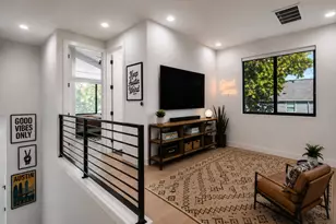 302 Irma Dr, Austin, TX 78752 - Photo 15