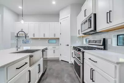 302 Irma Drive #1, Austin, TX 78752 - Photo 9