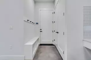 302 Irma Dr, Austin, TX 78752 - Photo 13