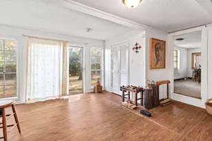 1392 E Market St, Lockhart, TX 78644 - Photo 11