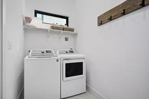 1004 Audrey Ct, Austin, TX 78704 - Photo 17