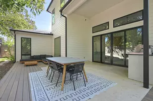 1004 Audrey Ct, Austin, TX 78704 - Photo 29