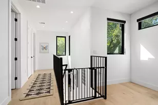 1004 Audrey Ct, Austin, TX 78704 - Photo 25