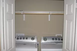 907 W 30th St, Austin, TX 78705 - Photo 13