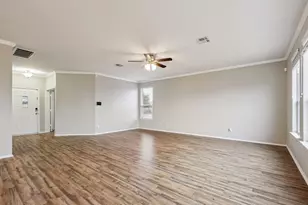 122 Mossy Rock Cove, Hutto, TX 78634 - Photo 11