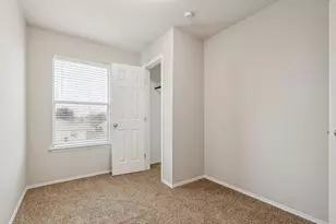 122 Mossy Rock Cove, Hutto, TX 78634 - Photo 23