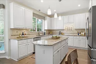 2041 St Andrews Dr, Round Rock, TX 78664 - Photo 9