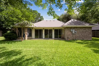 1906 Meadow Ridge Drive, Taylor, TX 76574 - Photo 21