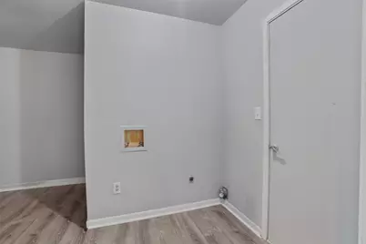 801 E Johnson Street, Burnet, TX 78611 - Photo 23