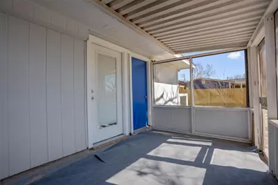 801 E Johnson Street, Burnet, TX 78611 - Photo 25