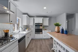 801 E Johnson St, Burnet, TX 78611 - Photo 9