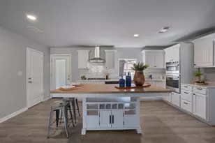 801 E Johnson St, Burnet, TX 78611 - Photo 1