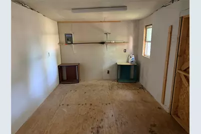 801 E Johnson Street, Burnet, TX 78611 - Photo 29