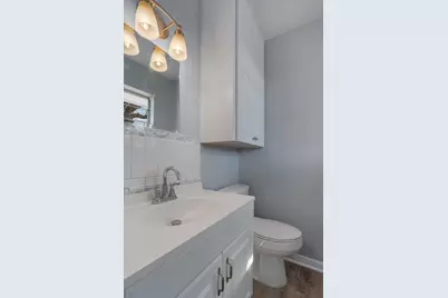 801 E Johnson Street, Burnet, TX 78611 - Photo 17