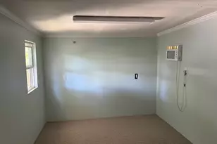 801 E Johnson St, Burnet, TX 78611 - Photo 31