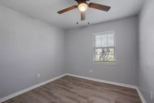 801 E Johnson St, Burnet, TX 78611 - Photo 21