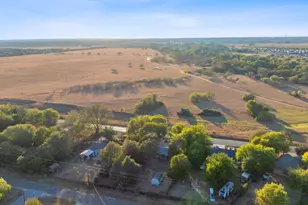 1255 Lovers Ln, Bastrop, TX 78602 - Photo 5