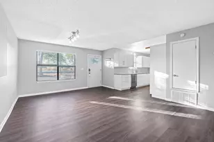 1255 Lovers Ln, Bastrop, TX 78602 - Photo 11