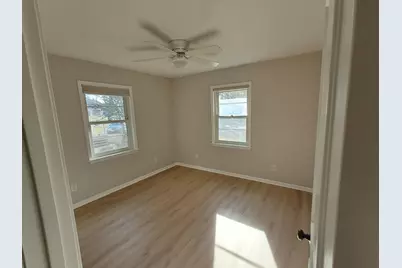 202 Jones Street, Smithville, TX 78957 - Photo 17