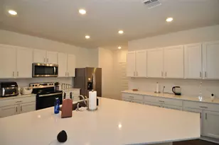 233 James River Dr, Hutto, TX 78634 - Photo 7