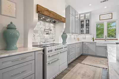 2449 Crosswind Drive, Lakeway, TX 78669 - Photo 7