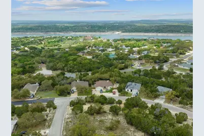 21512 Perry Cove, Lago Vista, TX 78645 - Photo 3