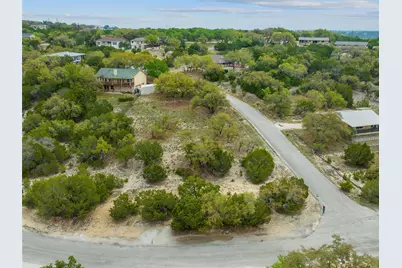 21512 Perry Cove, Lago Vista, TX 78645 - Photo 13
