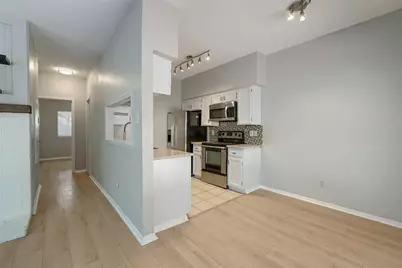 908 Poplar Street #103, Austin, TX 78705 - Photo 5
