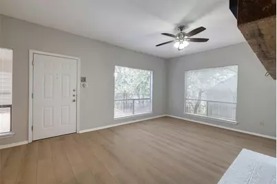 908 Poplar Street #103, Austin, TX 78705 - Photo 9