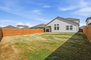 102 Childress St, Hutto, TX 78634 - Photo 23