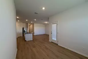 108 Honey Bee Rd, Jarrell, TX 76537 - Photo 5