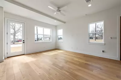 302 E 19.5 Street #302, Georgetown, TX 78626 - Photo 11