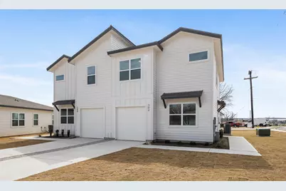 302 E 19.5 Street #302, Georgetown, TX 78626 - Photo 1