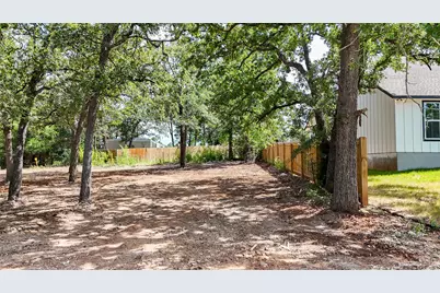 115 Eaglenest Court, Smithville, TX 78957 - Photo 3
