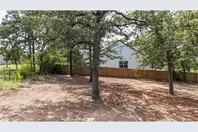 115 Eaglenest Court, Smithville, TX 78957 - Photo 9