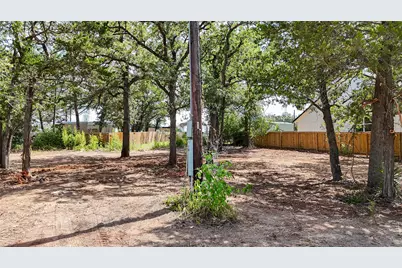 115 Eaglenest Court, Smithville, TX 78957 - Photo 1